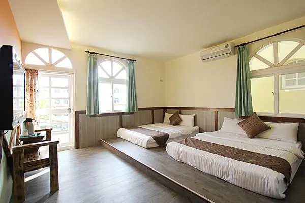 اتاق استاندارد چهارنفره با بالکن, Da Wan Hostel