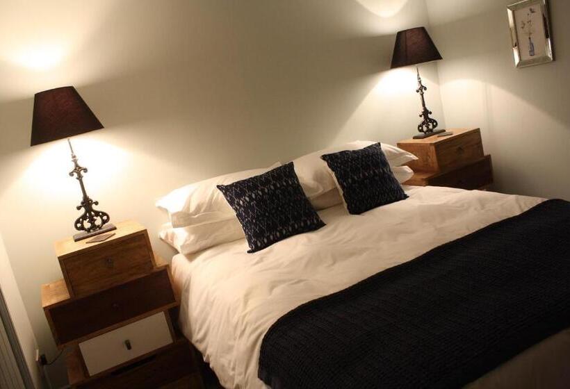 Standardrum, Pyne Arms