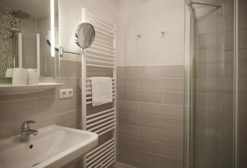Comfort-huone, Bernstein Hotel Bootshaus