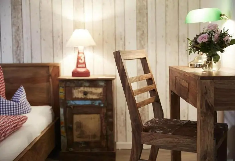 Juniorsviitti, Bernstein Hotel Bootshaus