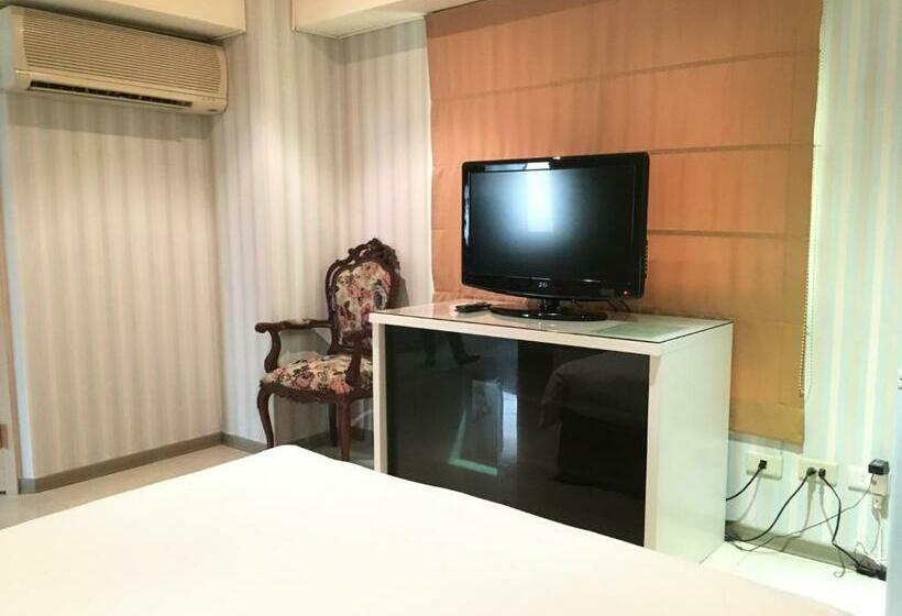 اتاق لوکس, Daylight