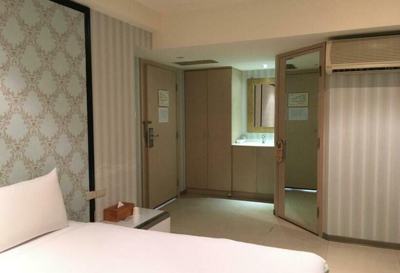 اتاق لوکس, Daylight