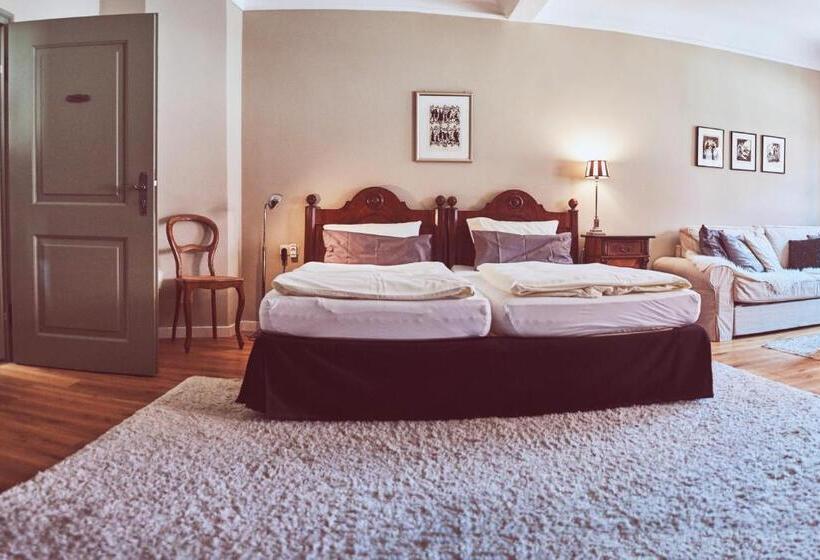 Классический Номер, Gasthof Zum Storch