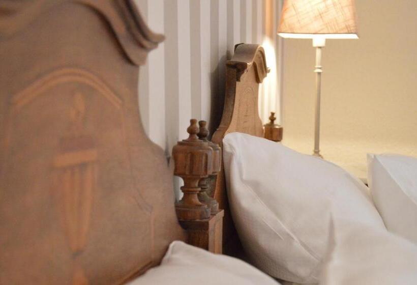 Quarto Clássico, Gasthof Zum Storch