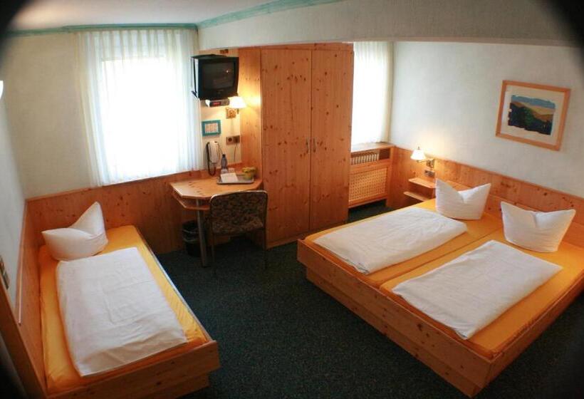 スタンダード5人部屋, Rebstock