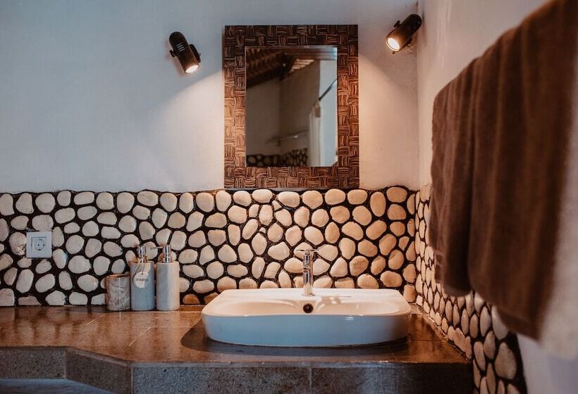 デラックスバンガロー, Rock'n Reef