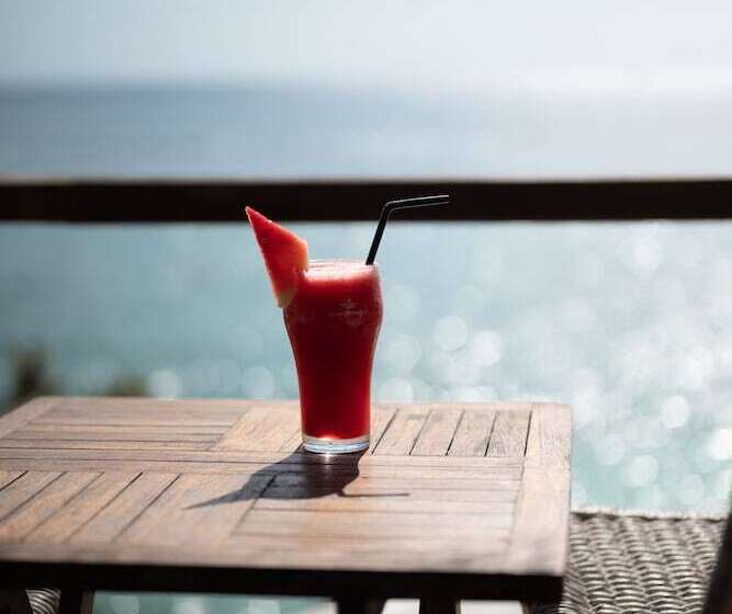 デラックスバンガロー, Rock'n Reef