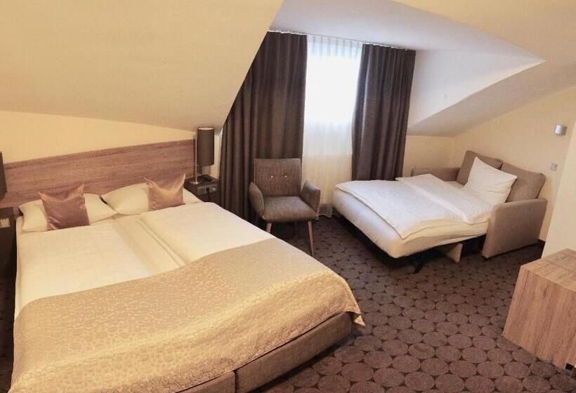 스탠다드 트리플 룸, Sion