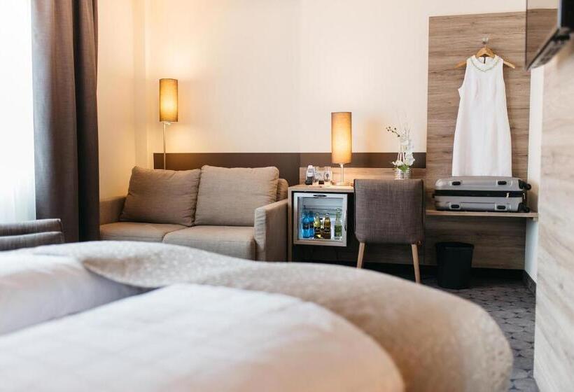 스탠다드 트리플 룸, Sion