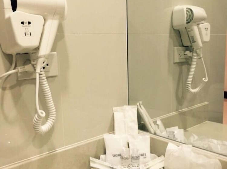 غرفة ديلوكس, Som O House