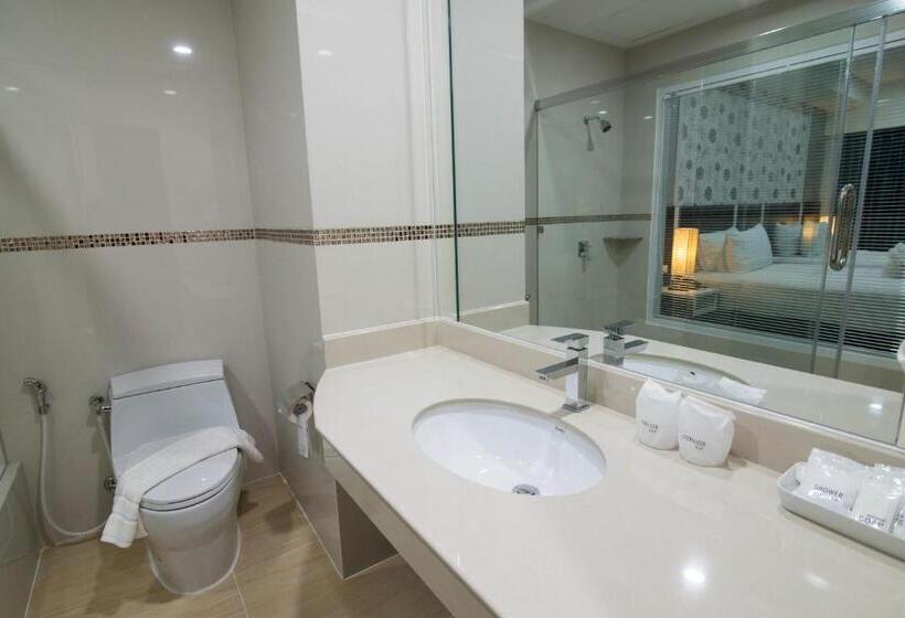 غرفة ديلوكس, Som O House