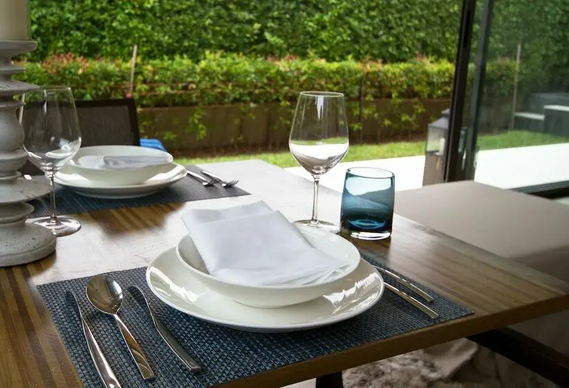 Villa 1 Makuuhuone, Tides Boutique Samui Resort & Spa