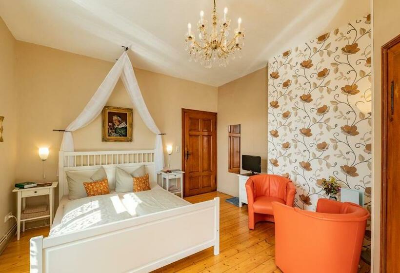 غرفة قياسية, Villa Rossek