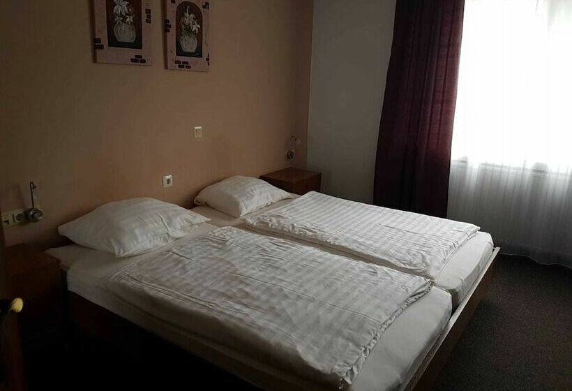 스탠다드 룸, Zur Fredeburg