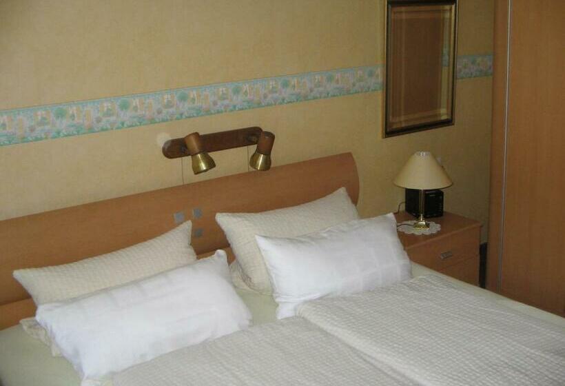 2 Bedroom Apartment, Landhotel Restaurant Wolfshof