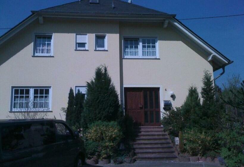 3 Bedroom Apartment, Landhotel Restaurant Wolfshof