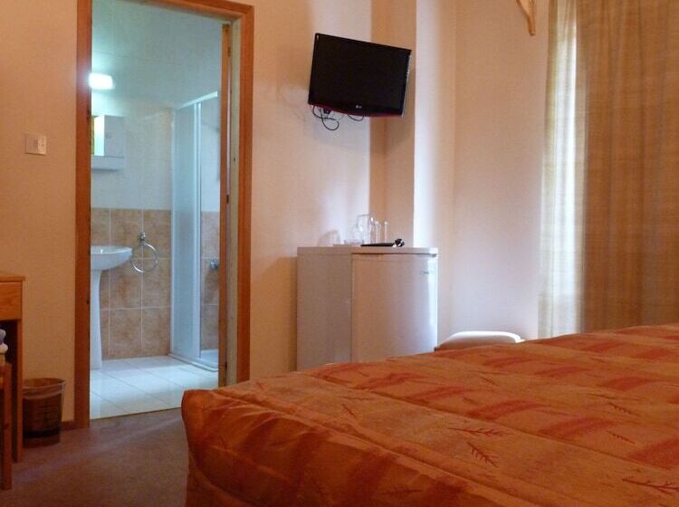 Quarto standard, Mountain Rose Hotel & Restaurant