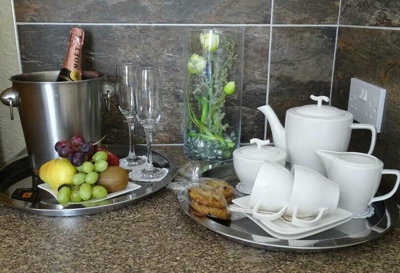 Номер Deluxe Вид на Море, Lillian May Bnb