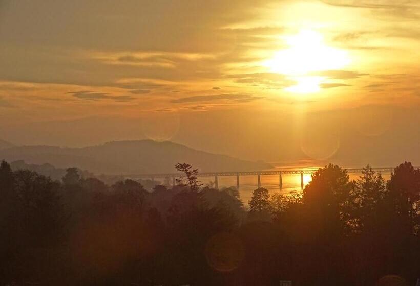 Номер Deluxe Вид на Море, Lillian May Bnb