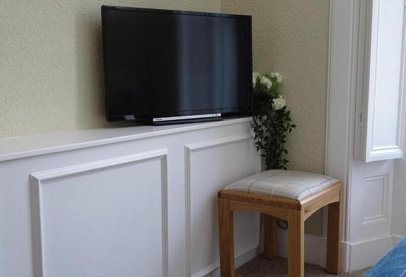 Номер Deluxe Вид на Сад, Lillian May Bnb