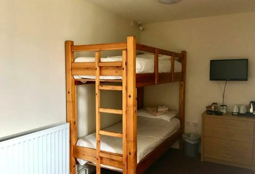 Perhehuone, Ludlow Mascall Centre