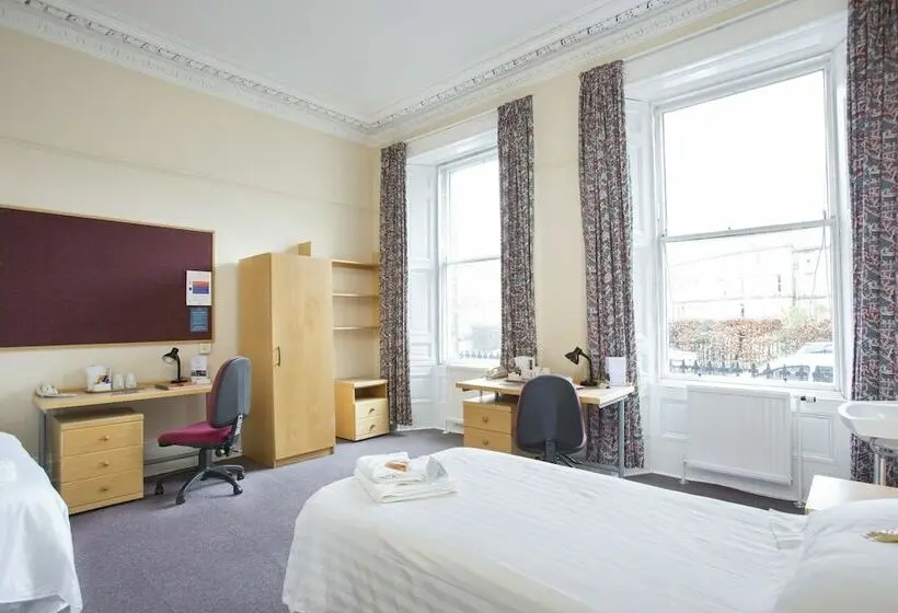 スタンダードシングルルーム, Mcintosh Hall   Campus Accommodation
