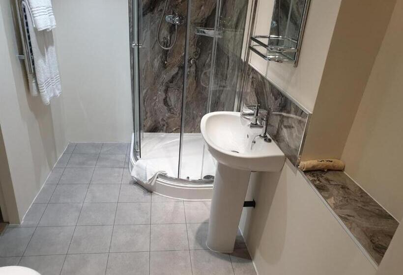 غرفة قياسية, Sykes House