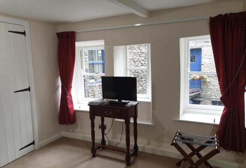 غرفة قياسية, Sykes House