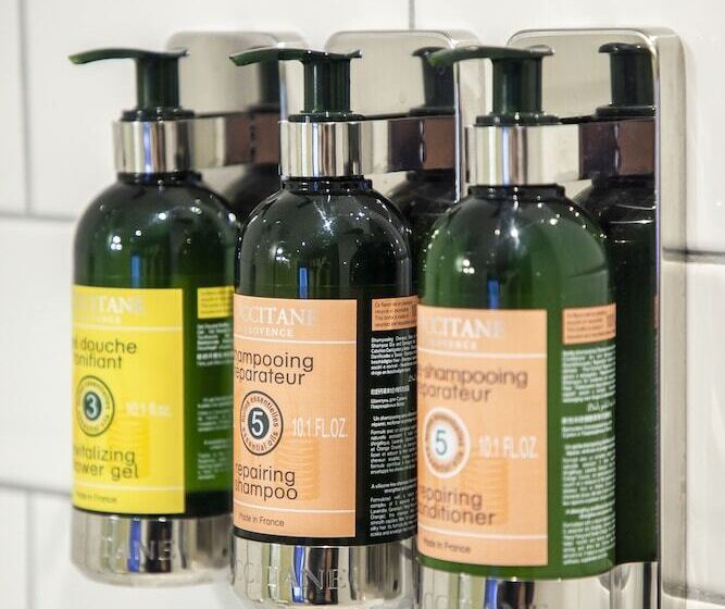 标准间, The Bell Alderminster