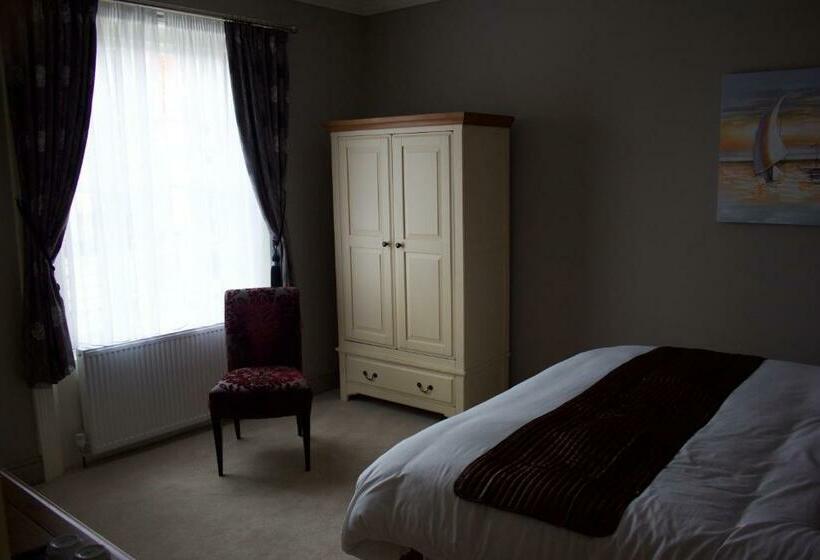 디럭스 룸, The Clyffe