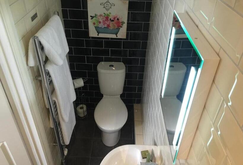 디럭스 룸, The Clyffe