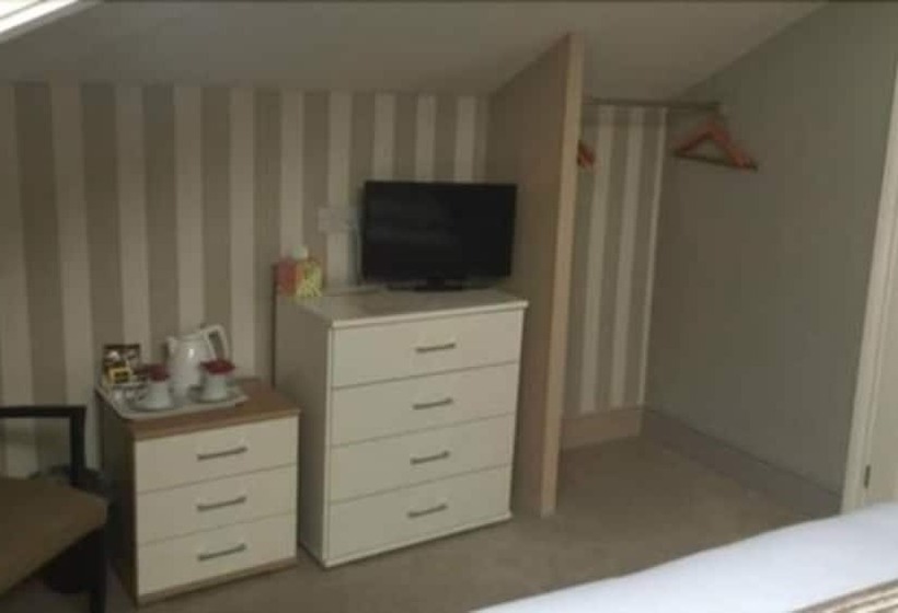 디럭스 룸, The Clyffe