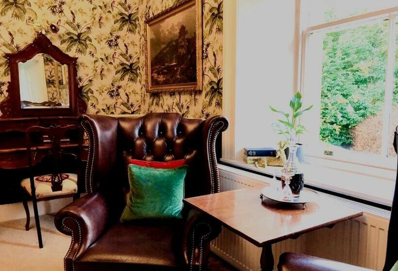 スタンダードルーム, West Layton Manor