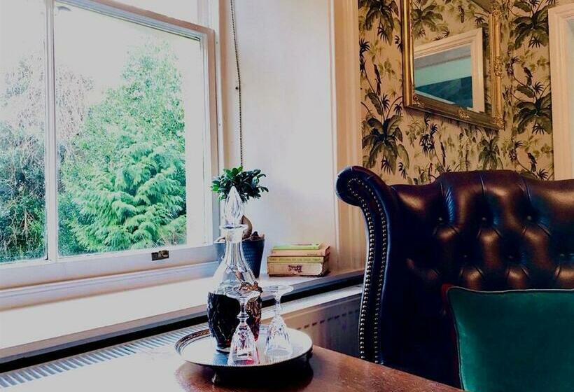 スタンダードルーム, West Layton Manor