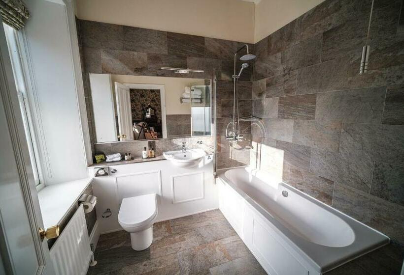 Номер Стандарт, West Layton Manor