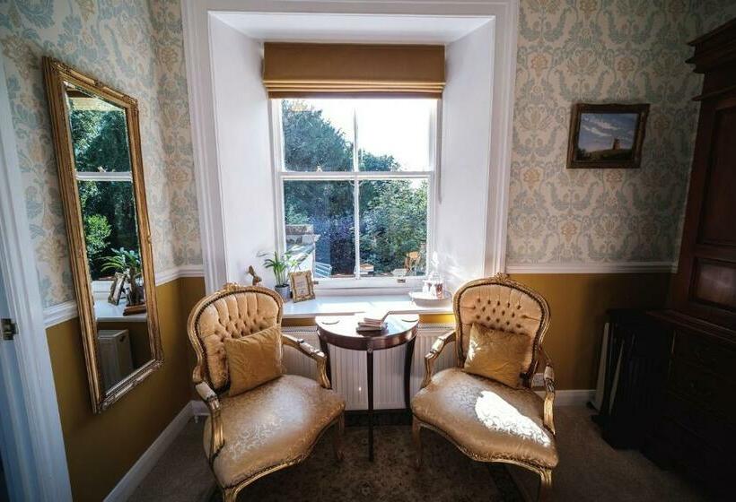 Номер Стандарт, West Layton Manor