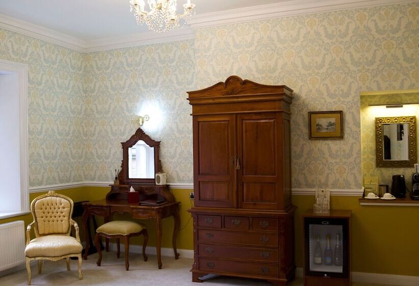 スタンダードルーム, West Layton Manor