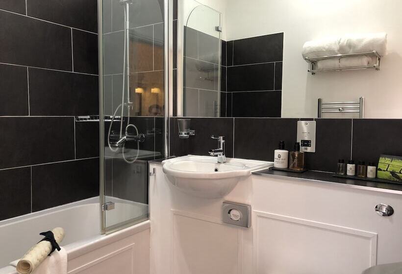 スタンダードルーム, West Layton Manor