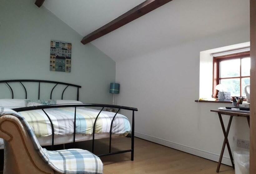 标准间, Brook Barn B&b