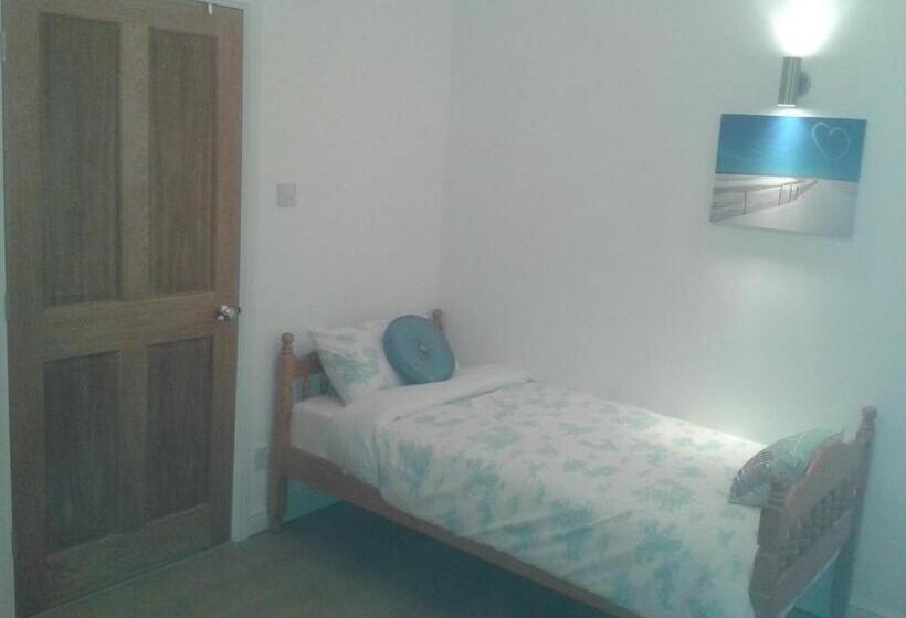 基本间, Brook Barn B&b