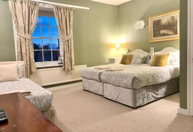 豪华三人间, Colthrop Manor B&b