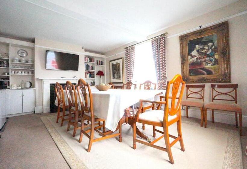 Трехместный Номер Deluxe, Colthrop Manor B&b