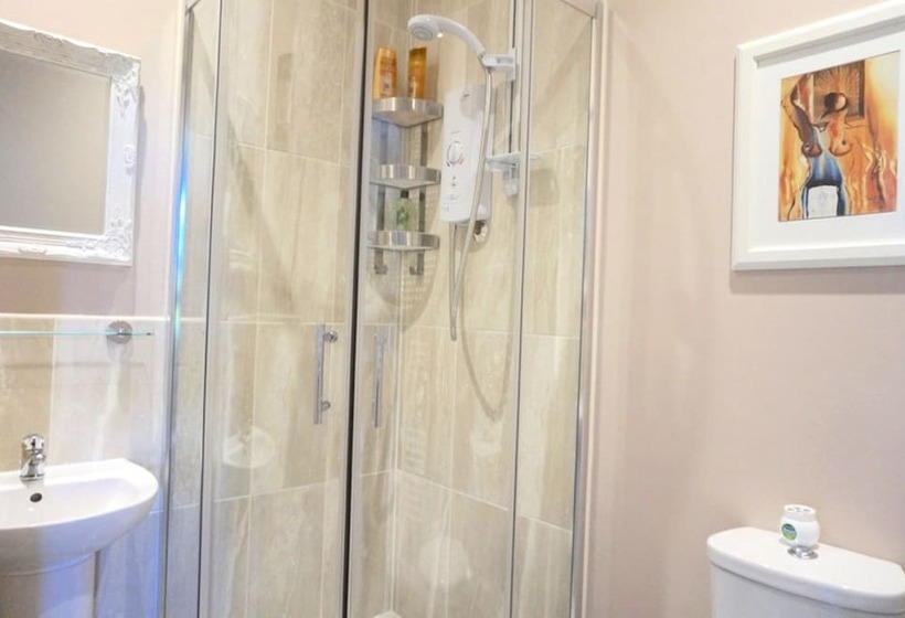 豪华三人间, Colthrop Manor B&b