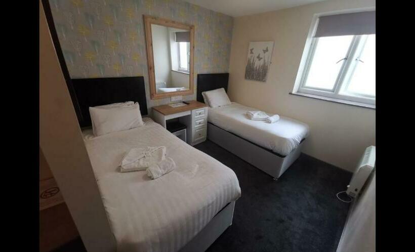 スタンダードルーム, The Avenue Club And Lodge