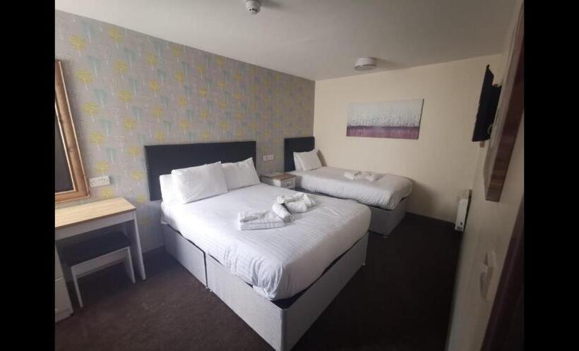 ファミリールーム, The Avenue Club And Lodge