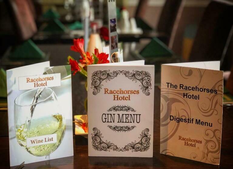 스탠다드 룸, The Racehorses