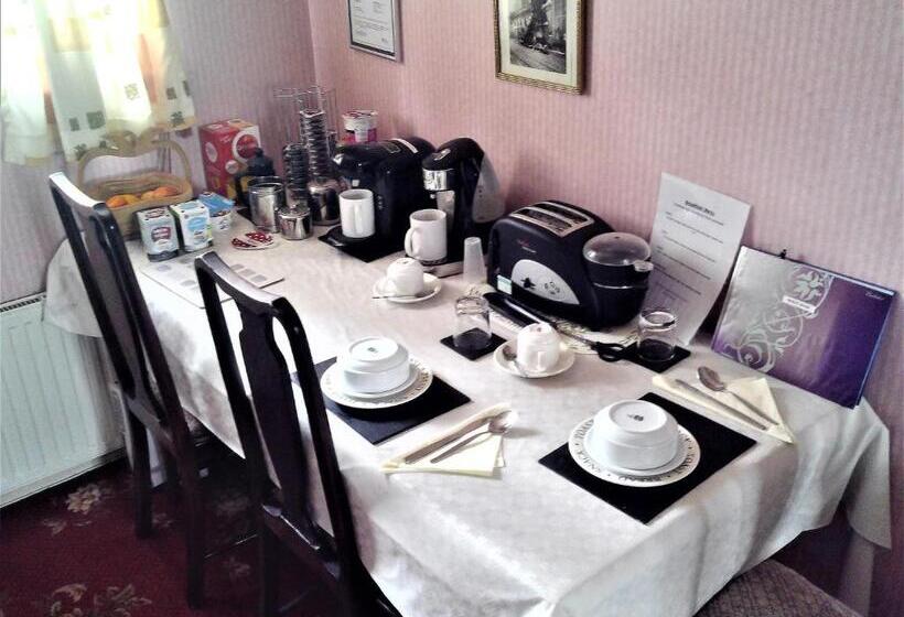 Одноместный Номер Вид на Сад, Mike & Carolyn Ball B&b