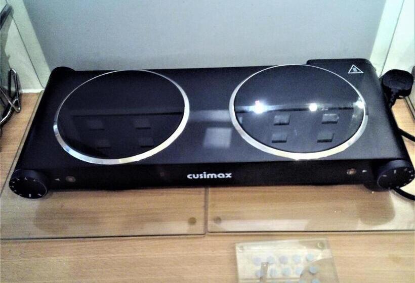 Апартаменты 1 Спальня, Mike & Carolyn Ball B&b