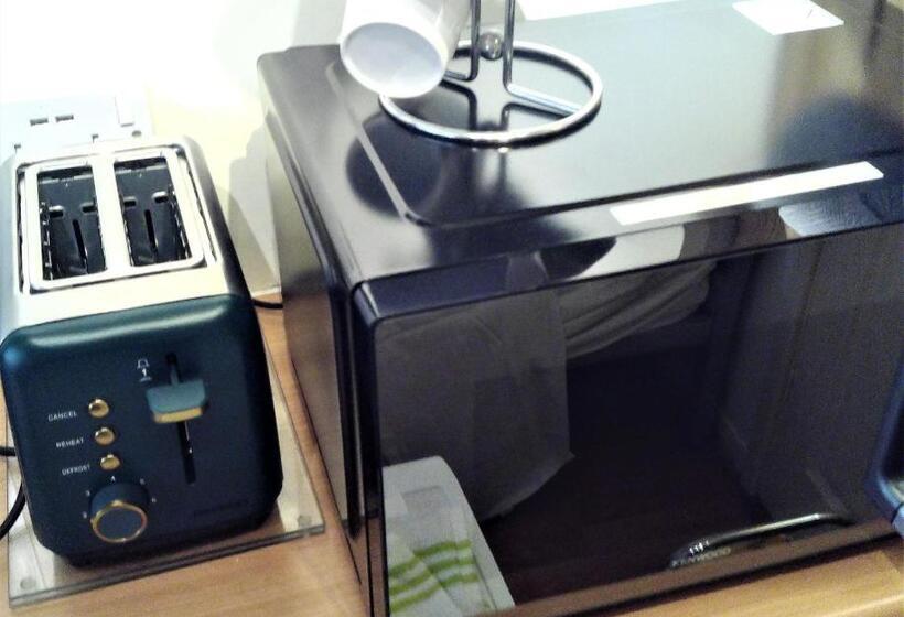 Апартаменты 1 Спальня, Mike & Carolyn Ball B&b