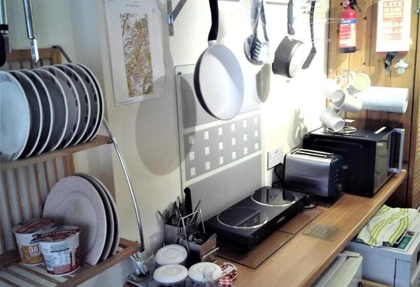 Апартаменты 1 Спальня, Mike & Carolyn Ball B&b